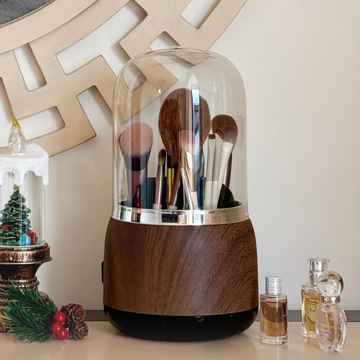 Light Luxury Makeup Brush Hold - Luxury Skincare And Makeup Brands 评论和价格