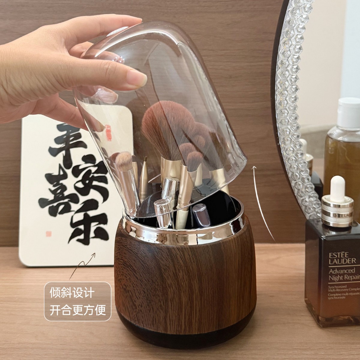 Light Luxury Makeup Brush Hold - Luxury Skincare And Makeup Brands 评论和价格